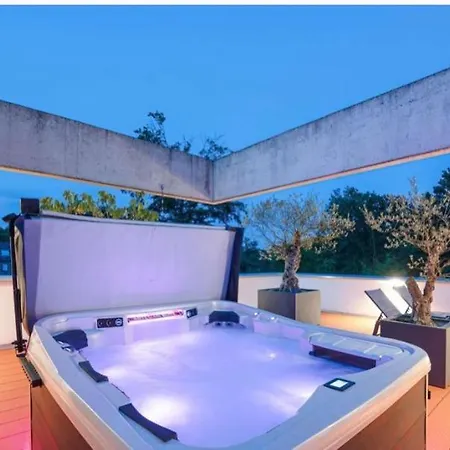 Thehiddenlakehouse Pool Sauna Whirlpool Βίλα Ντούισμπουργκ